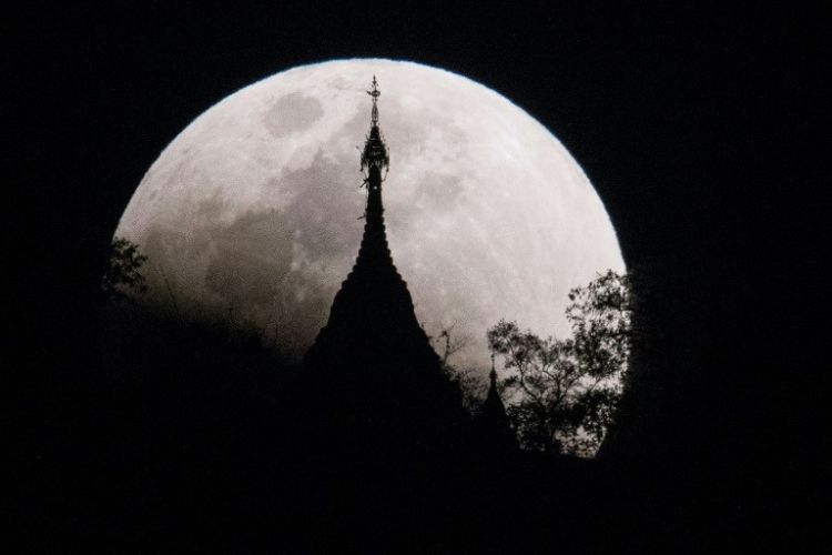 12+ Foto Super Blue Blood Moon yang Menakjubkan dari Seluruh Dunia! Nyesel yang Lewatin Begitu Aja