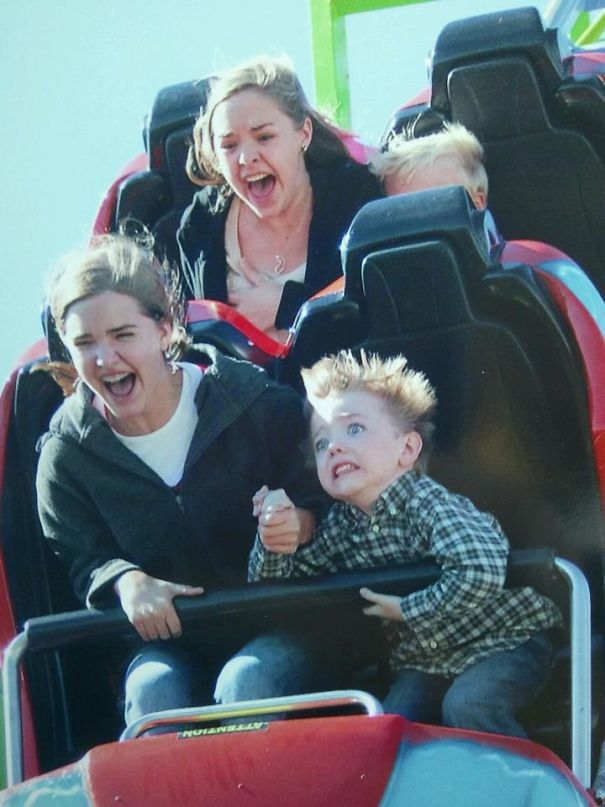 10 Foto Ekspresi Penumpang Roller Coaster Ini Bikin Ketawa Ngakak. Kocak Banget Sih Ini