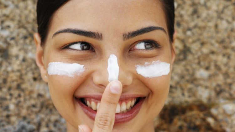 Jangan Sepelekan! Inilah Manfaat Nyata SPF Pada Skincare-mu Sehari-hari