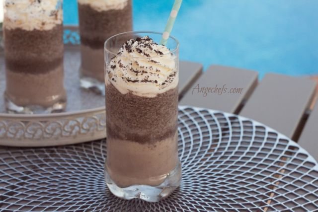 7 Kreasi Minuman Kafe Berbahan Oreo Buatmu yang Bosan Nyeduh Coffee Mix Sasetan. Yuk, Bikin!