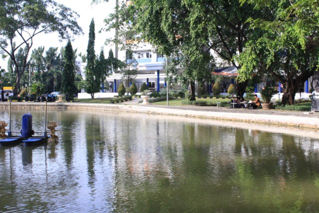 Taman gedung C