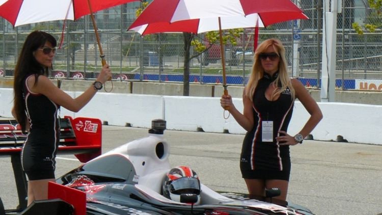 Cewek-cewek Seksi di Balapan F1 Bakal Ditiadakan dari Sirkuit. Ternyata Alasannya Masuk Akal Juga