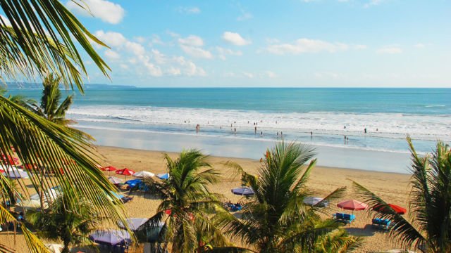 Suasana Pantai Legian