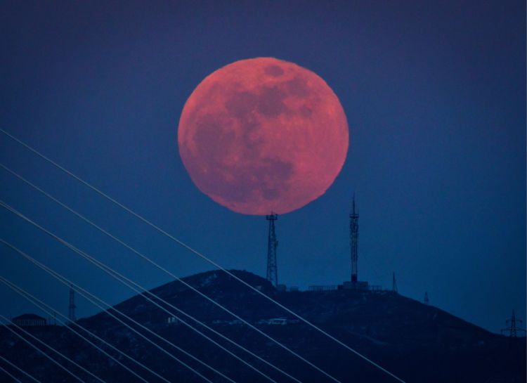 12+ Foto Super Blue Blood Moon yang Menakjubkan dari Seluruh Dunia! Nyesel yang Lewatin Begitu Aja