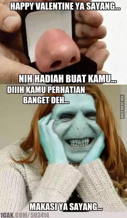 Cara Menertawakan Diri Sendiri di Hari Valentine Lewat 17+ Meme Kocak Ini. Udah Kesindir Belum Nih?