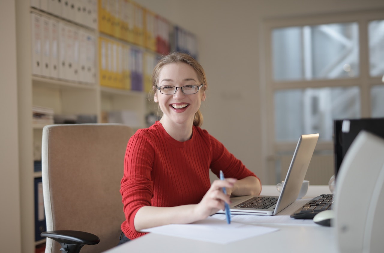 10+ Hal yang Membuat Bekerja di Kantor Lebih Happy, Meski Deadline Mendatangimu Silih Berganti