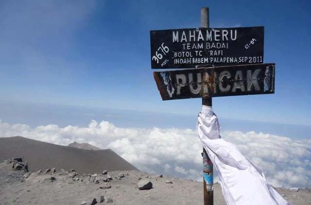 5 Hal yang Membuat Rindu Pada Perjalanan Semeru