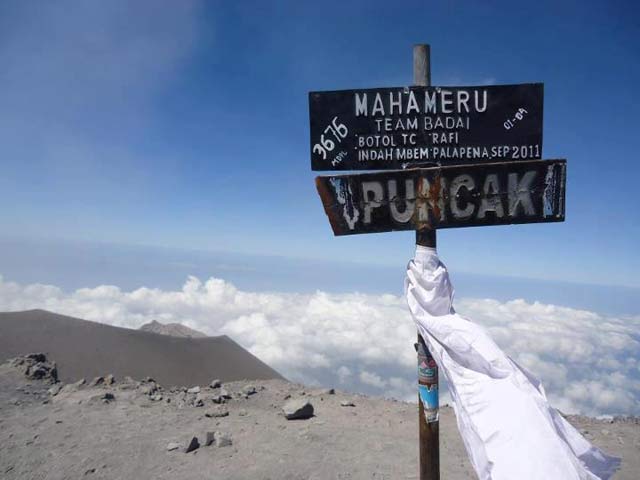 5 Hal yang Membuat Rindu Pada Perjalanan Semeru