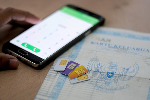 5+ Hal yang Bakal Terjadi Kalau Kamu Nggak Registrasi SIM Card. Nggak Akan Diperpanjang Lagi Lho