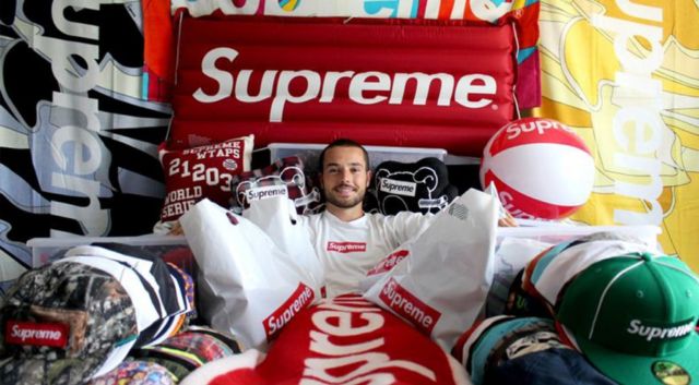 10 Produk Supreme Paling Nyeleneh dan Aneh. Meski Harganya Selangit, Tetap Aja Ada yang Beli!