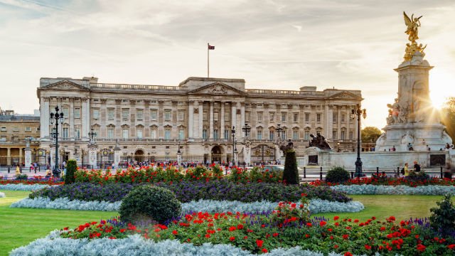 Buckingham Palace, Inggris