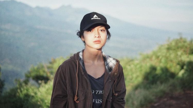 15 Foto Traveling Putri Marino yang Cantik Memesona. Perlu Ditiru Biar IG Kamu Nggak Gitu-gitu Aja!