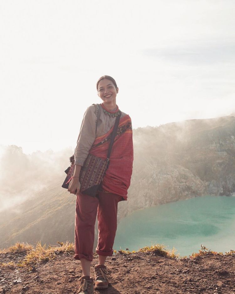 15 Foto Traveling Putri Marino yang Cantik Memesona. Perlu Ditiru Biar IG Kamu Nggak Gitu-gitu Aja!