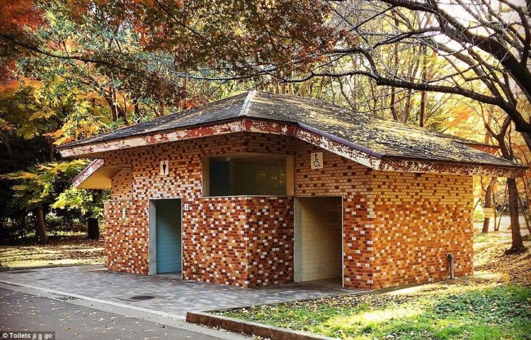 12 Desain Toilet Umum Paling Gokil di Jepang. Unik dan Kreatif Banget ya Idenya!