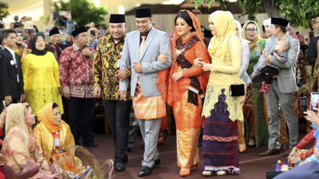 Curhatan Pengantin Baru: Nggak Enaknya Kelamaan Nunggu Acara 'Ngunduh Mantu'