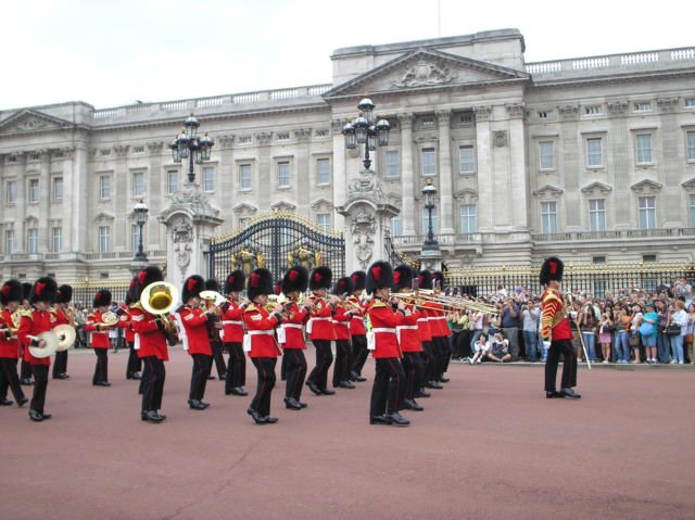 Buckingham Palace (Foto Pribadi)