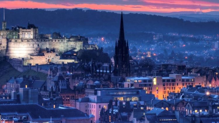 Edinburgh, Negeri Klasik dari Tanah Skotlandia. Destinasi Sempurna Tak Terlupakan!