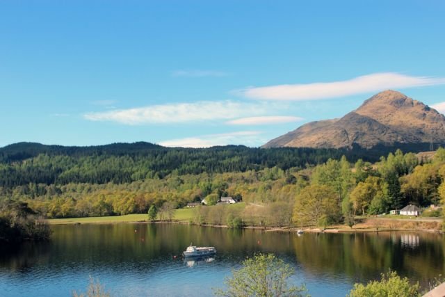 Suasana syahdu di Loch Lomond