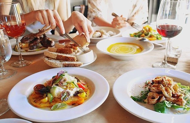 7 Makanan "Aneh" Orang British Ini Bakal Bikin Kamu Melongo. Tertarik Buat Coba?