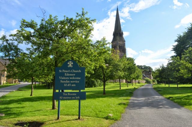 Hijaunya Gereja St Peter Edensor