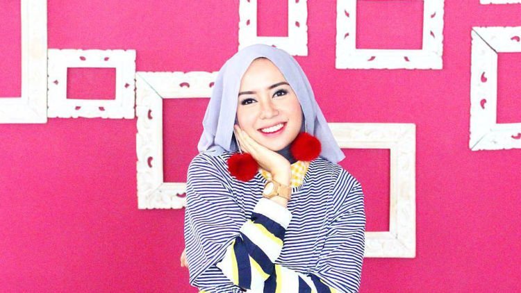 Hijab, Cantik Never Ending