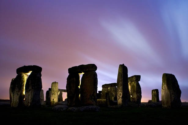 Stonehenge dan Langit Senja