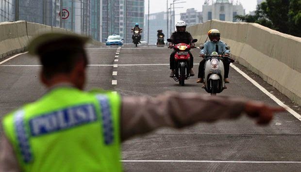 Hati-hati, Polisi Sering Bersembunyi di Beberapa Tempat ini Lho. Daripada Kena, Mending Taati Aturan!