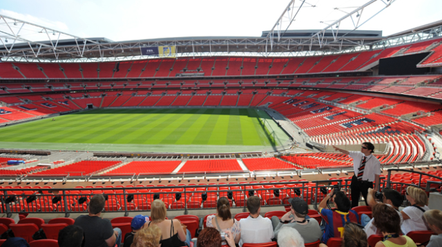 Suasana Tour Wembley