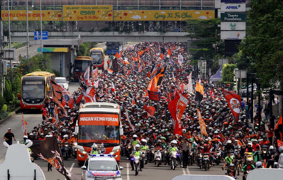 Teza Sumendra Dimarahi karena Sebut Jakmania 'Nyampah' dan Bikin Macet, Apa Iya ya Mereka yang Bikin Macet?