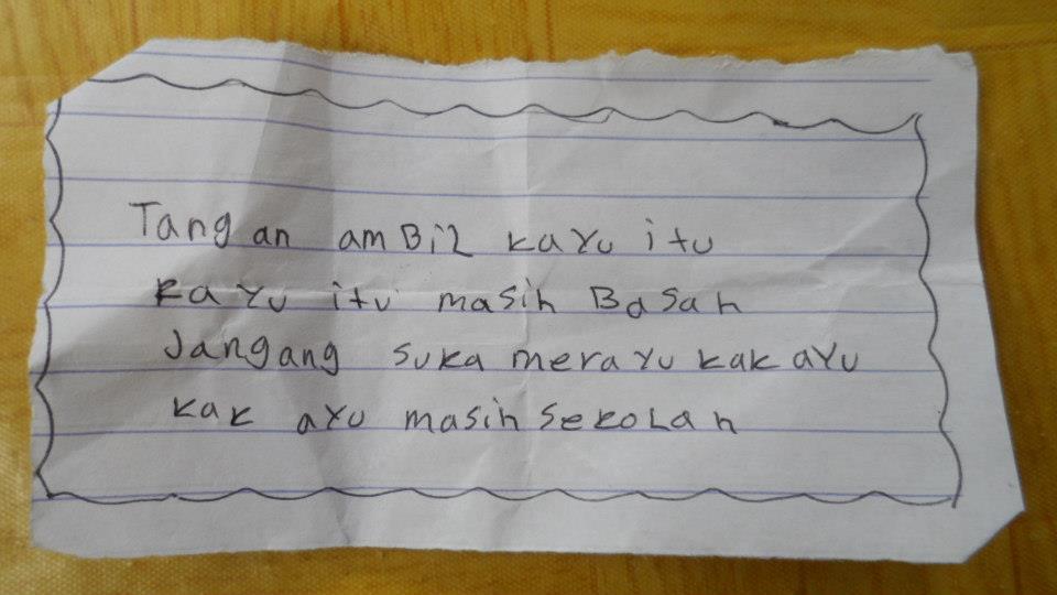 10 Puisi Kocak yang Gambarkan Betapa Lucunya Masa Kecil Anak-Anak. Boleh Juga nih Curahan Hatinya :D