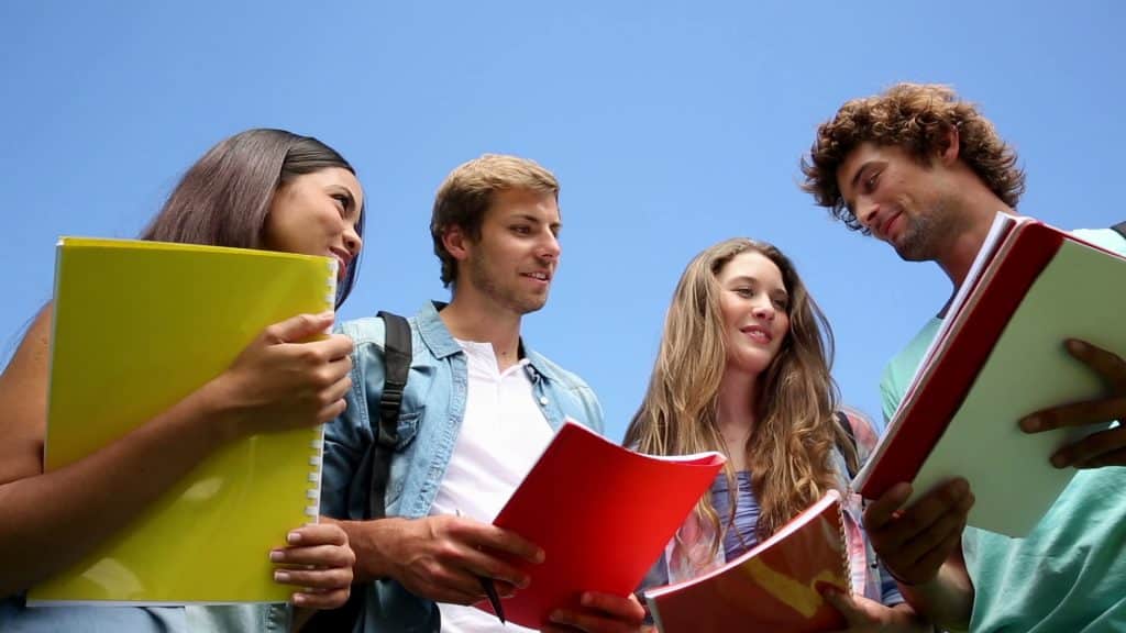 Inilah Unek-Unek dari Kami Mahasiswa Jurusan Sejarah, Maaf Jangan Pandang Sebelah Mata!