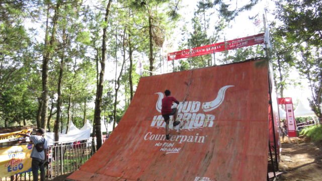 Serunya Counterpain Mud Warrior 4. Gaya Lomba Maraton Terbaru yang Bakal Jadi Trend Dunia