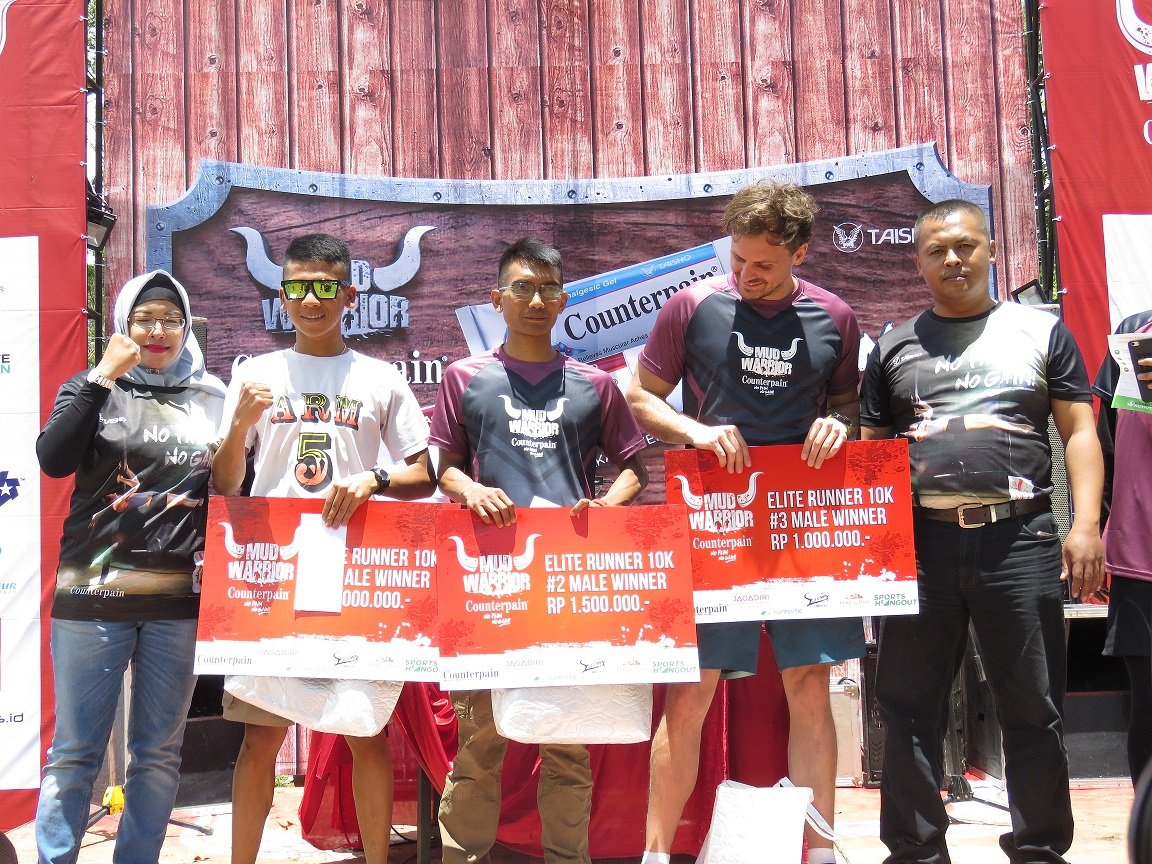 Serunya Counterpain Mud Warrior 4. Gaya Lomba Maraton Terbaru yang Bakal Jadi Trend Dunia