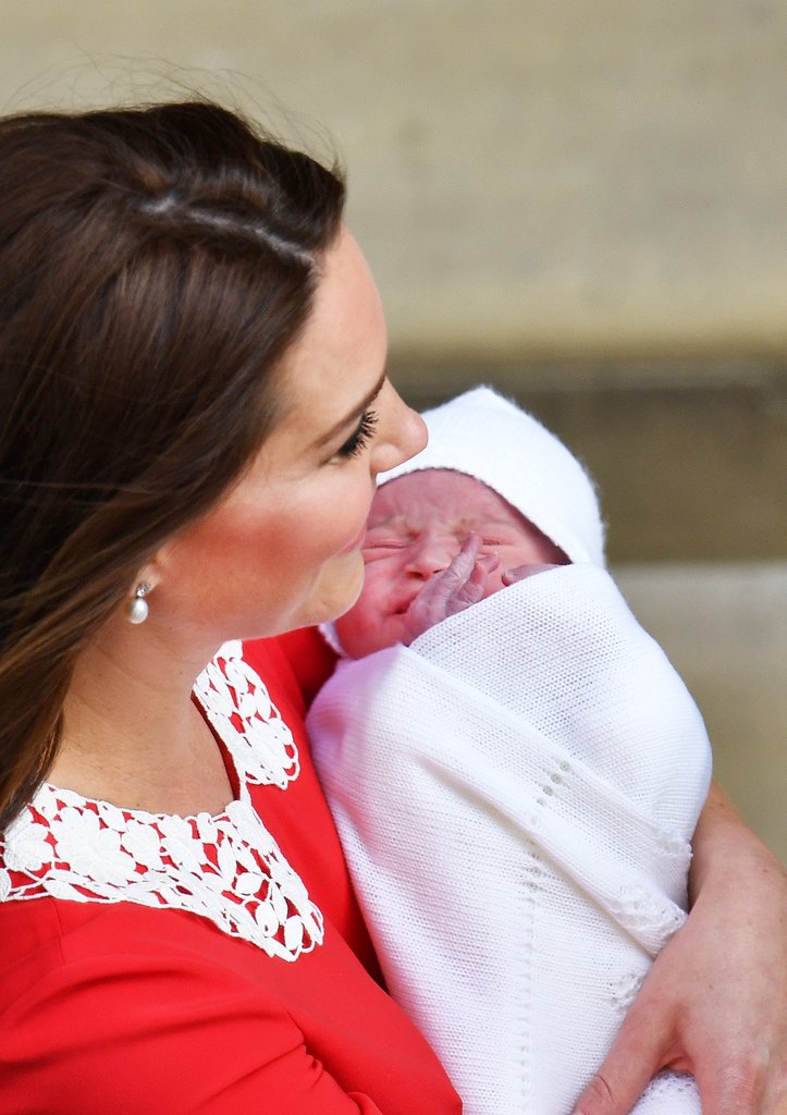 Selamat, Duchess Kate dan Prince William Resmi Umumkan Kelahiran Anak Ketiga! Simak 12+ Foto-foto Mereka di Sini