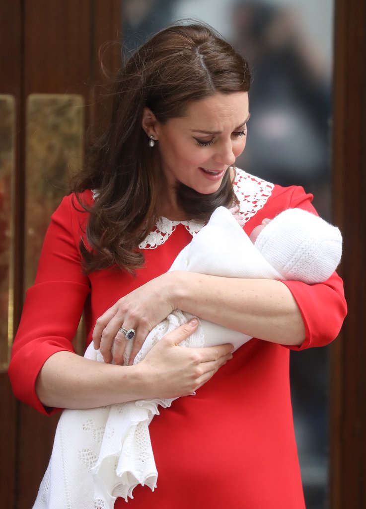 Selamat, Duchess Kate dan Prince William Resmi Umumkan Kelahiran Anak Ketiga! Simak 12+ Foto-foto Mereka di Sini