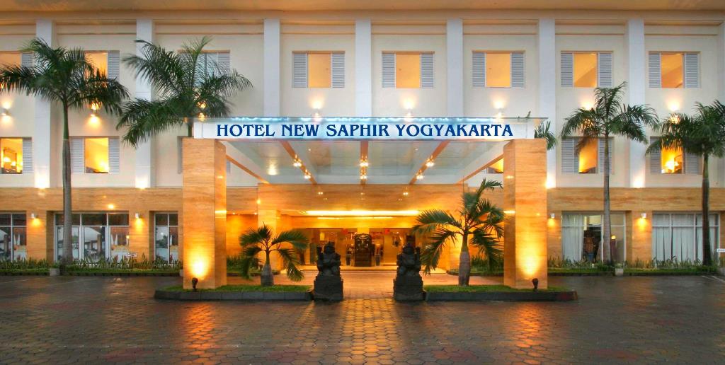 Review Hotel New Saphir: Wajah Boleh Lama tapi Modern di Dalamnya