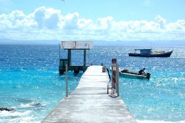 Pelabuhan kecil Pulau Asu