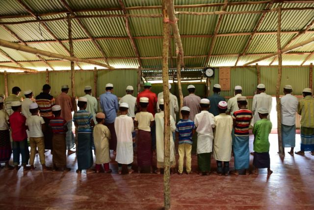 Biar Puasamu Makin Penuh Syukur, 10 Potret Kehidupan Pengungsi di Daerah Konflik Ini Perlu Diresapi