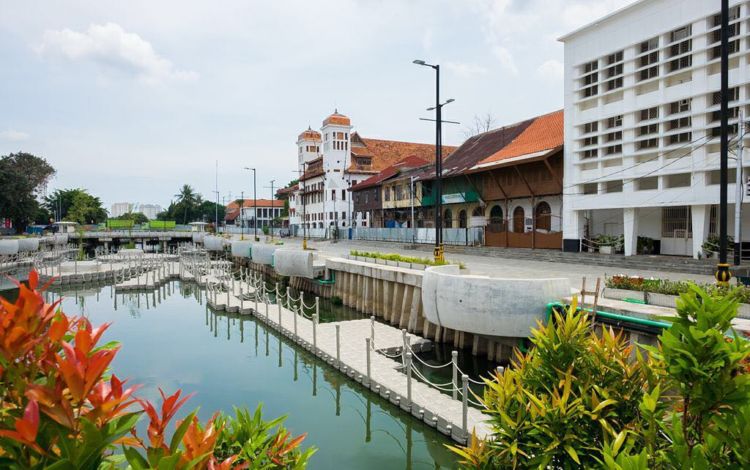 Destinasi Wisata Baru Kali Besar di Kota Tua Jakarta. Indah Banget, Kaya Sungai di Korea!