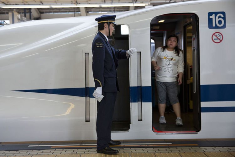 Salut, Perusahaan Kereta di Jepang Minta Maaf Hanya Karena Berangkat Lebih Cepat 25 Detik!