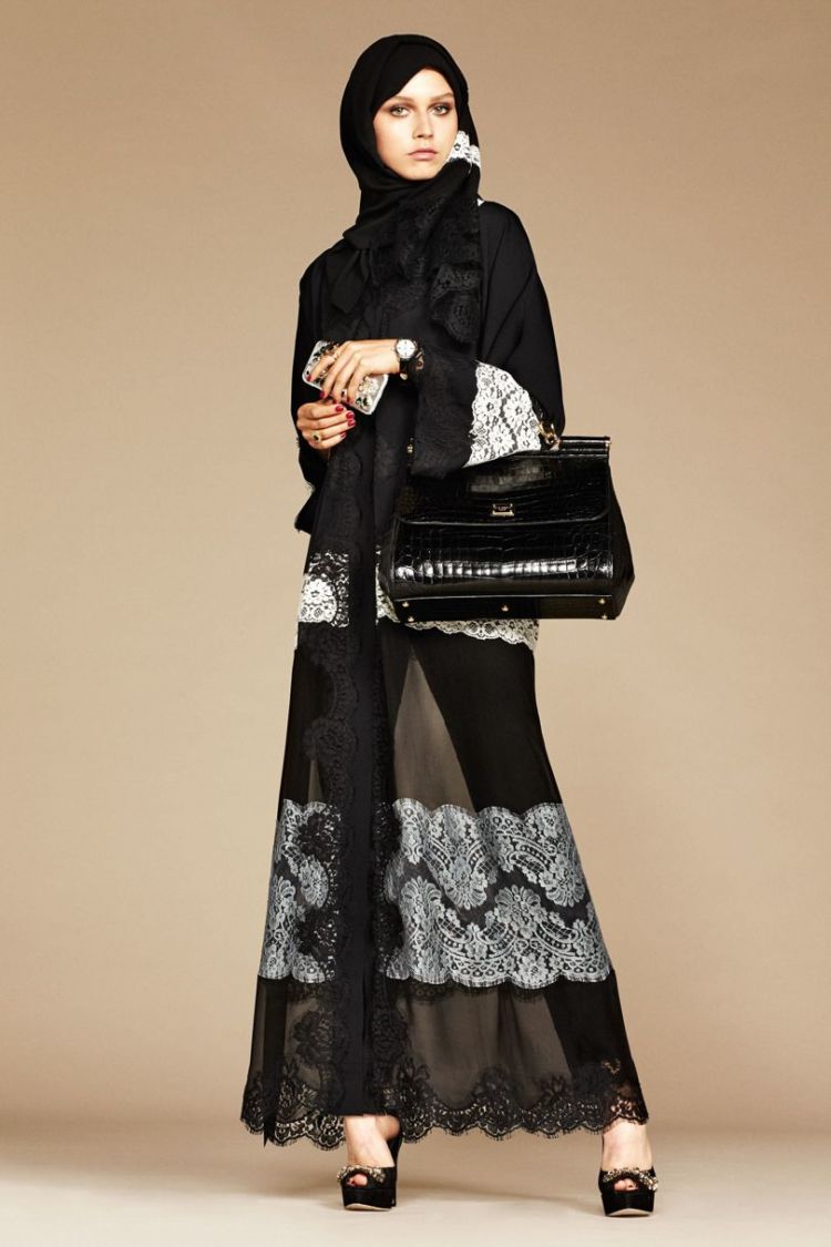 13+ Inspirasi Busana Abaya Buat Idul Fitri dari Rumah Mode Kenamaan, Dolce & Gabbana