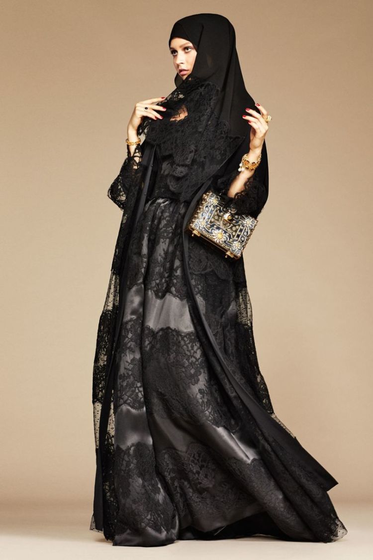 13+ Inspirasi Busana Abaya Buat Idul Fitri dari Rumah Mode Kenamaan, Dolce & Gabbana