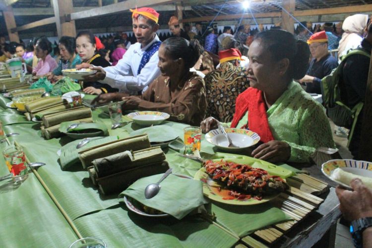 Festival Teluk Jailolo 2018, Sebuah Perpaduan Budaya dan Wisata Maluku Utara yang Memesona!