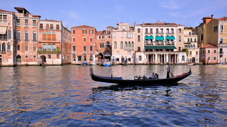 Setelah Membaca Ini, Kamu Tak Perlu Takut Untuk Traveling ke Venice Meski Dengan Dompet Tipis