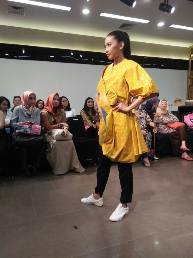 Intip 9 Label Lokal Ini Pamerkan Gaya Busana Andalannya dalam Trunk Show Social Fashion Darling