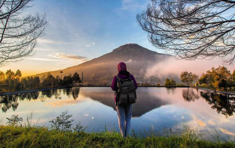 Embung Kledung Temanggung, Panorama Alam Pegunungan yang Bikin Serasa Liburan ke Luar Negeri!