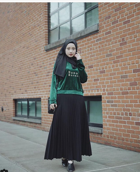 Bingung Ketika List Buka Bersama Numpuk? Yuk Intip Tips Tampil Stylish ala Selebgram Hijab Saat Menghadiri Buka Bersama