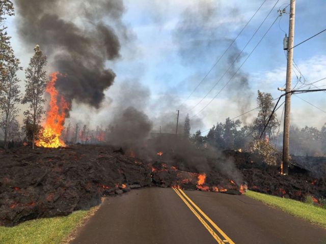 10+ Potret Mengerikan Erupsi Lava di Hawaii. Bayangin Kalau di Kompleks Rumahmu Terjadi Kayak Begini