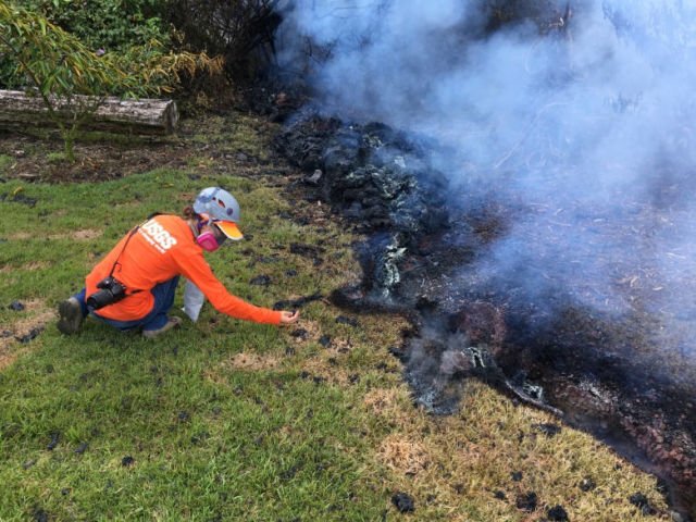 10+ Potret Mengerikan Erupsi Lava di Hawaii. Bayangin Kalau di Kompleks Rumahmu Terjadi Kayak Begini