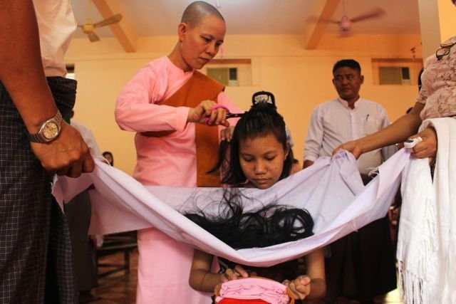 Punya Rambut Paling Lembut Se-Asia, Negara Ini Jadi Eksportir Rambut Palsu Terbesar di Dunia